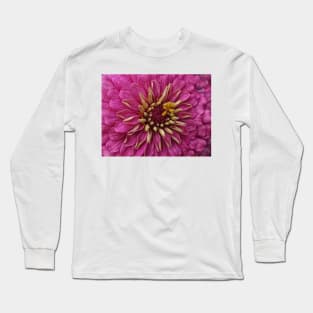 zinnia flower bloom in pink Long Sleeve T-Shirt